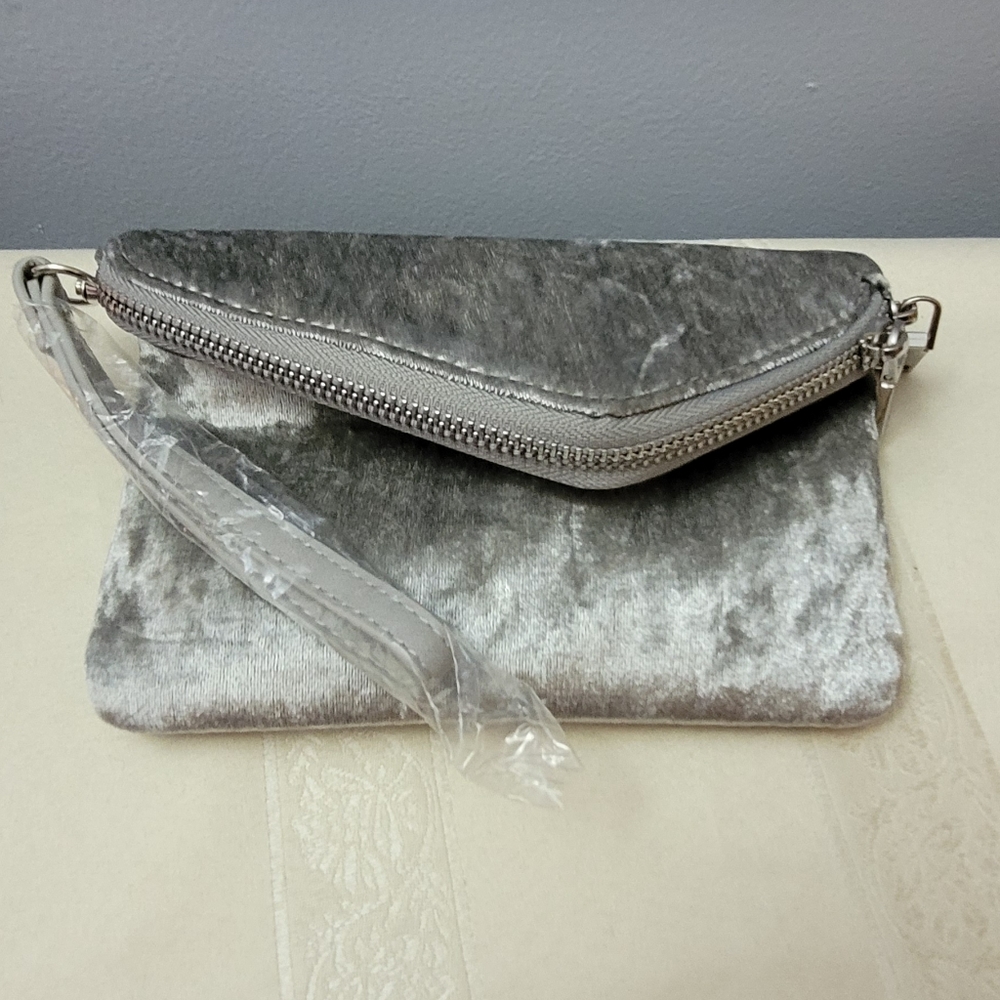 Urben Expressions Lucy Velvet Clutch / Wristlet / Cross Body Purse